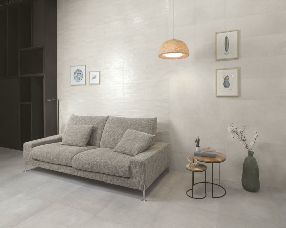 Touch White Ceramic Wall Tile 270x420mm